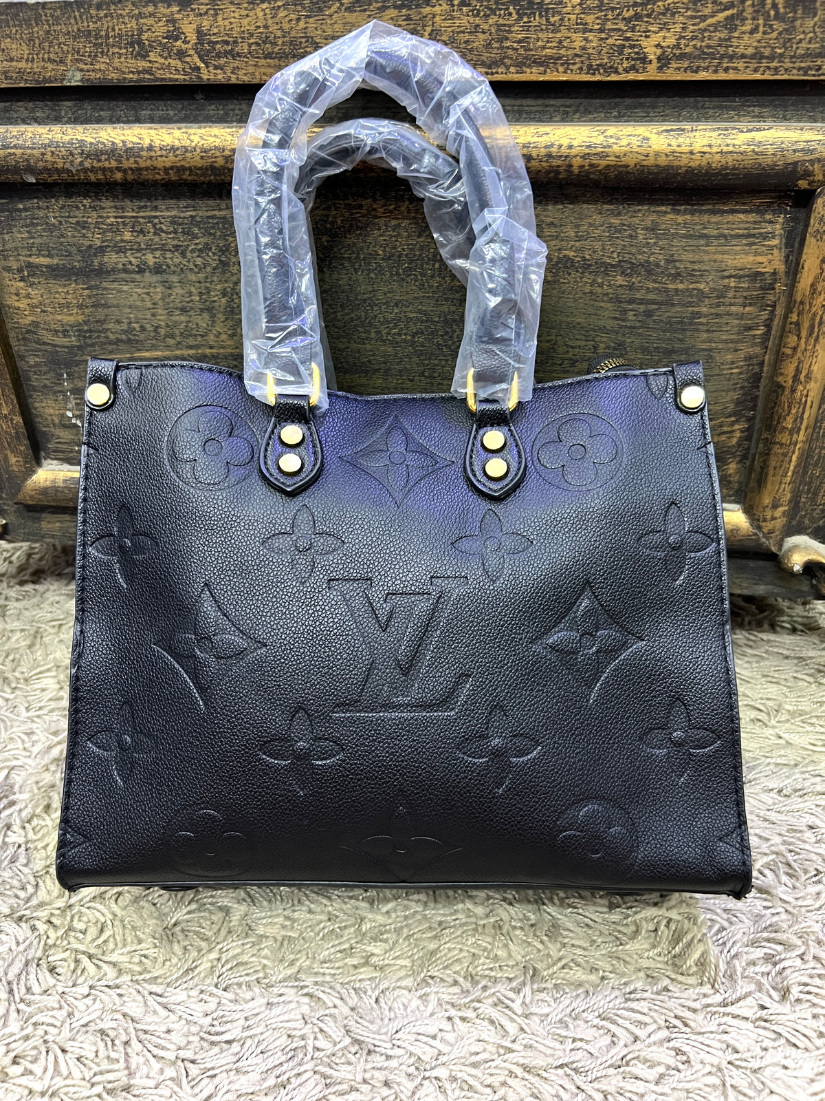 L-V high quality Ladies bag LB03w