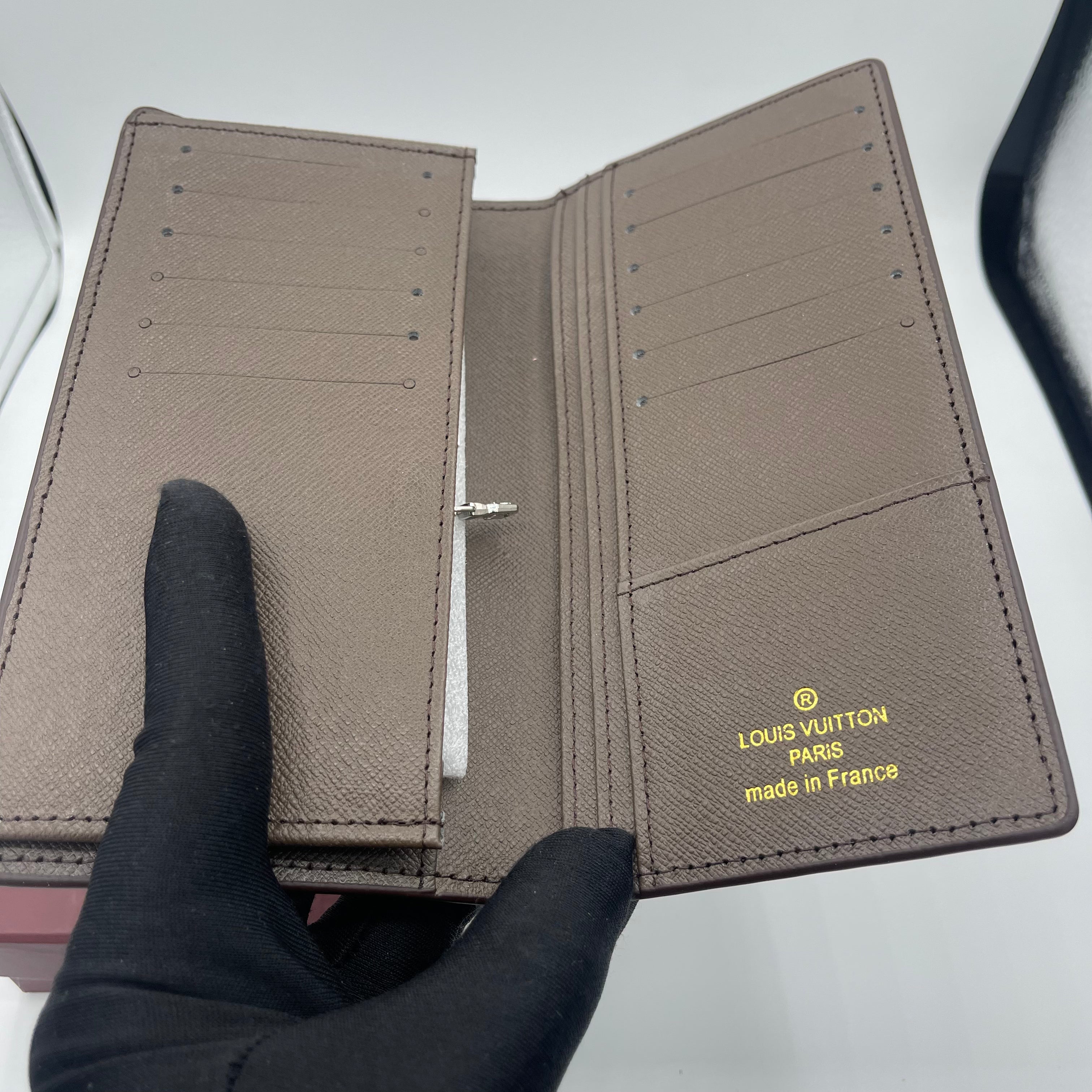 Branded long wallet WAL