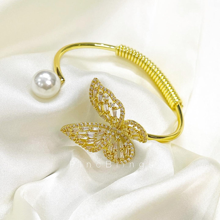 Pb-zirconic butterfly bracelet golden