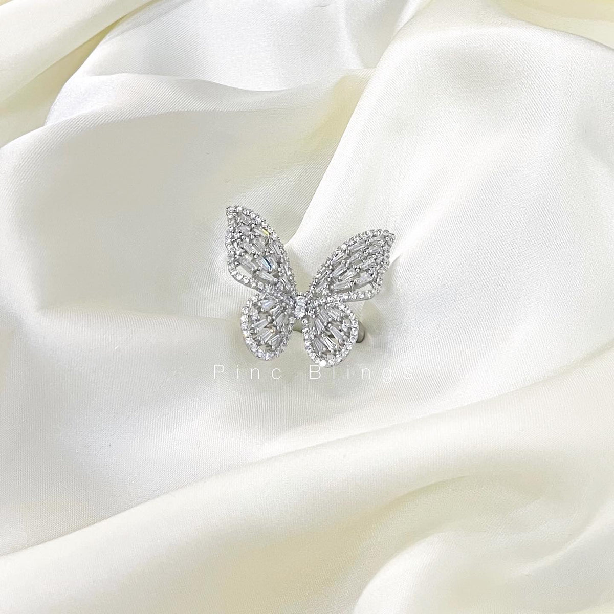 Pb-zirconic butterfly ring silver